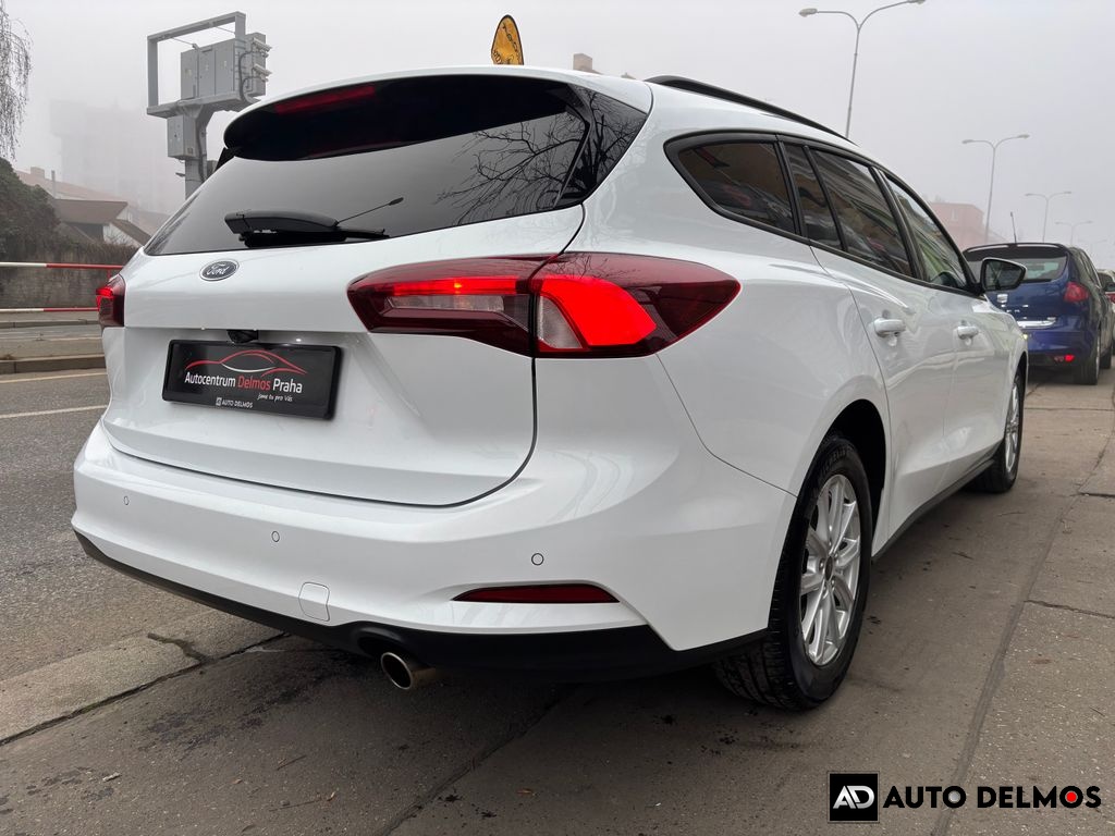 Ford Focus 1.5 EcoBlue Start-Stop systém COOL&CONNECT