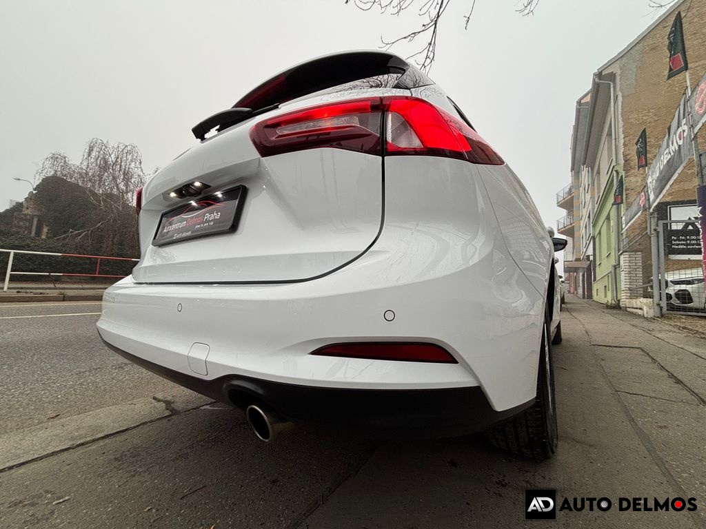 Ford Focus 1.5 EcoBlue Start-Stop systém COOL&CONNECT