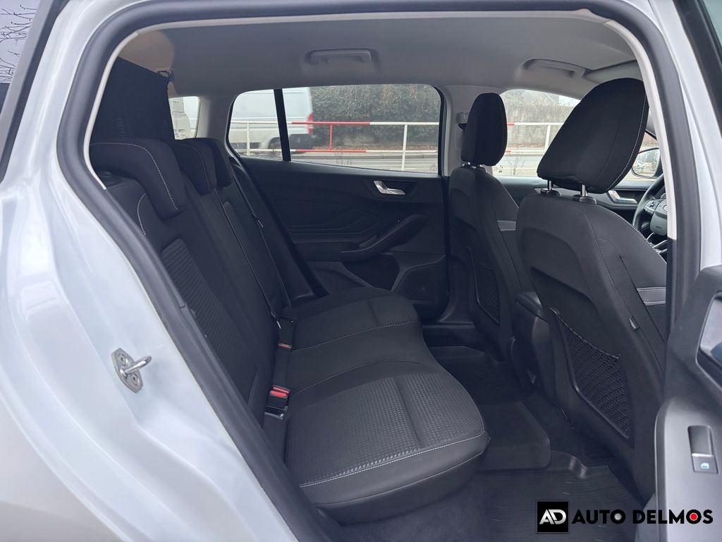Ford Focus 1.5 EcoBlue Start-Stop systém COOL&CONNECT