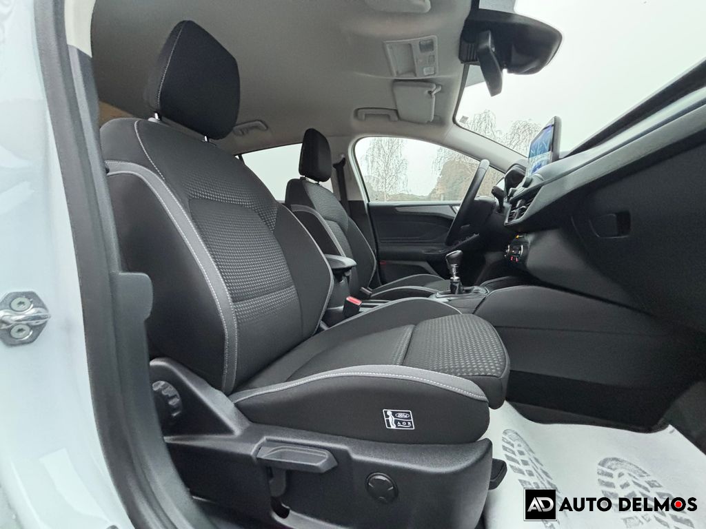 Ford Focus 1.5 EcoBlue Start-Stop systém COOL&CONNECT