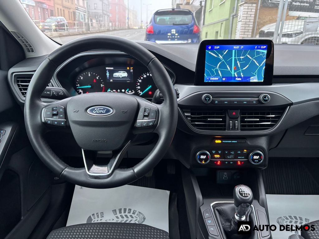 Ford Focus 1.5 EcoBlue Start-Stop systém COOL&CONNECT
