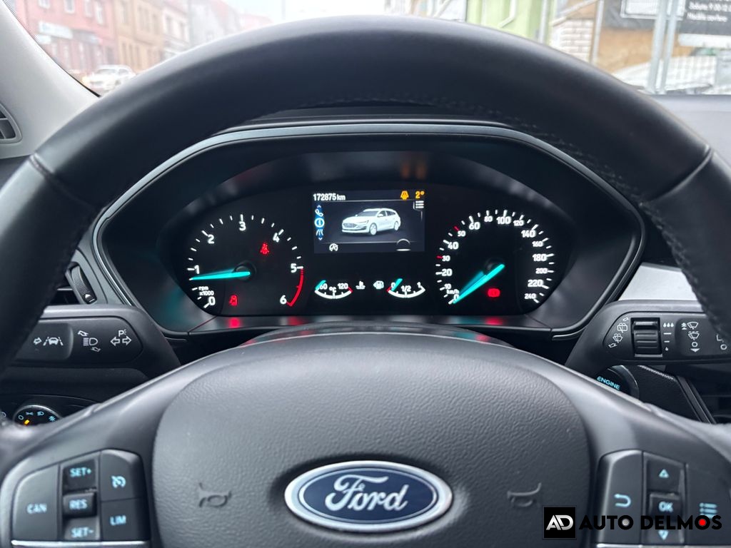 Ford Focus 1.5 EcoBlue Start-Stop systém COOL&CONNECT