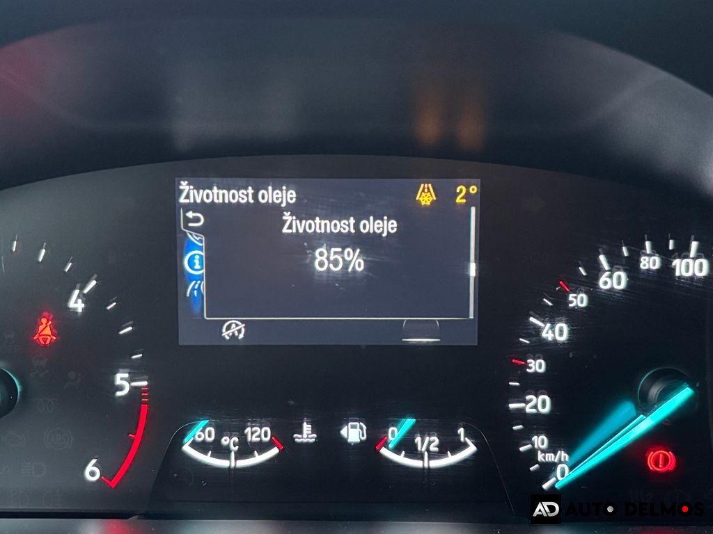 Ford Focus 1.5 EcoBlue Start-Stop systém COOL&CONNECT