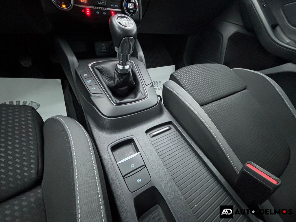 Ford Focus 1.5 EcoBlue Start-Stop systém COOL&CONNECT