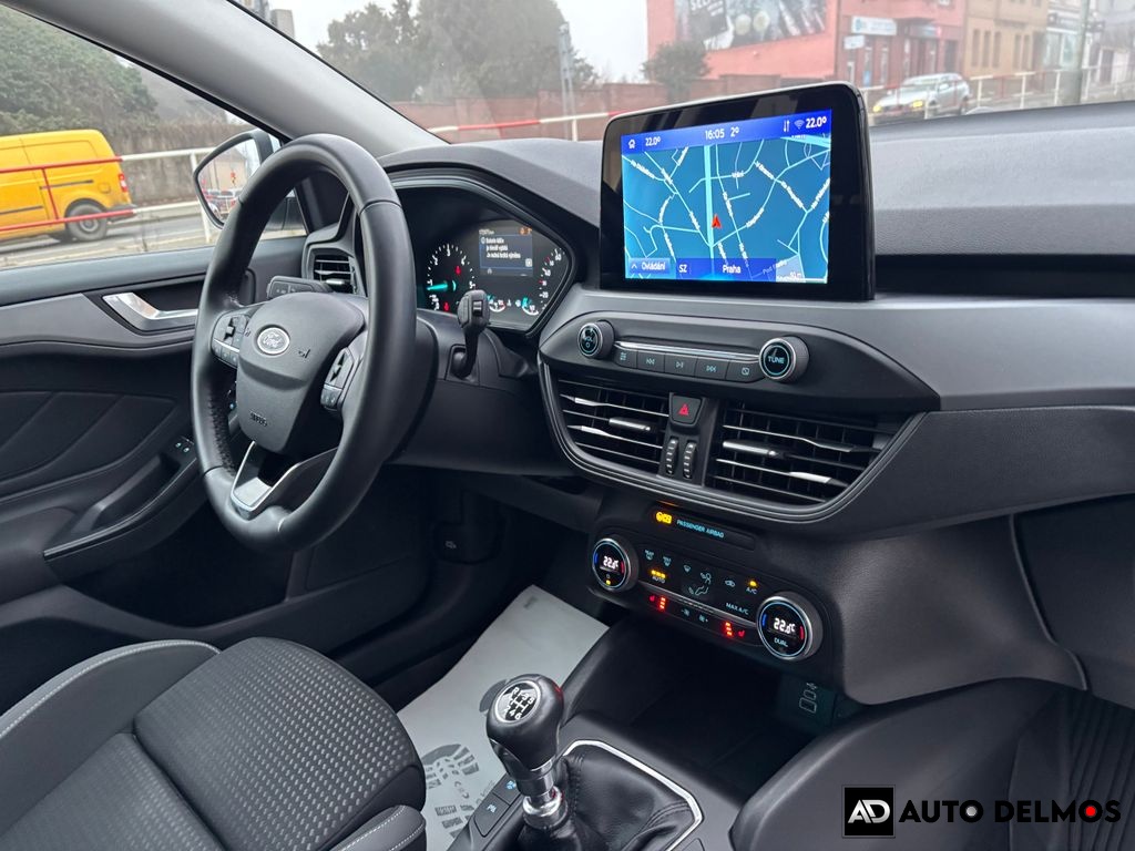 Ford Focus 1.5 EcoBlue Start-Stop systém COOL&CONNECT
