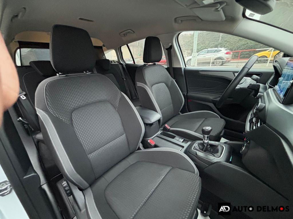 Ford Focus 1.5 EcoBlue Start-Stop systém COOL&CONNECT