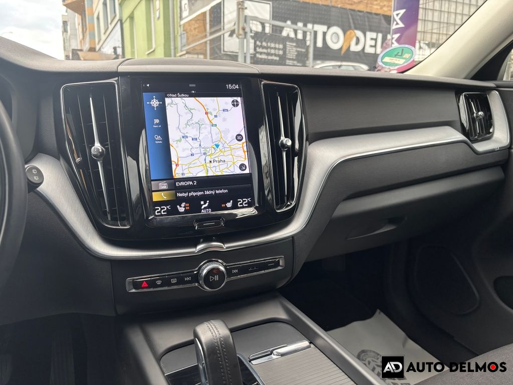 Volvo XC60 B4/2022/1MAJ.AT,TAŽ,MOMENTUM PRO -ZÁRUKA 24MĚS