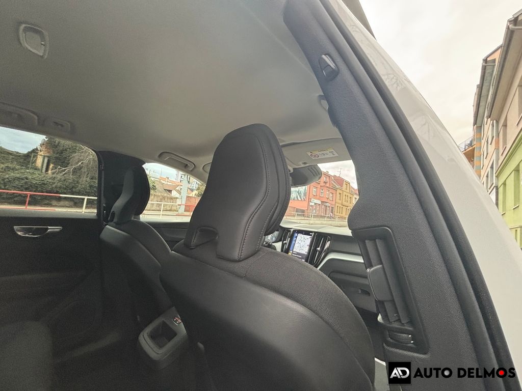 Volvo XC60 B4/2022/1MAJ.AT,TAŽ,MOMENTUM PRO -ZÁRUKA 24MĚS