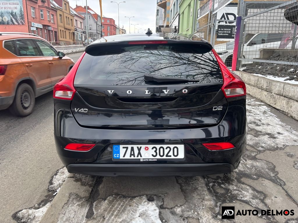 Volvo V40 D2/2016/AT