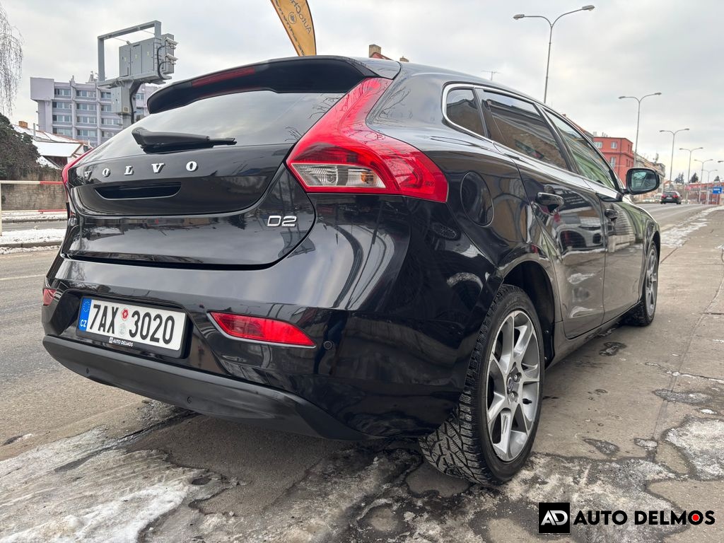 Volvo V40 D2/2016/AT