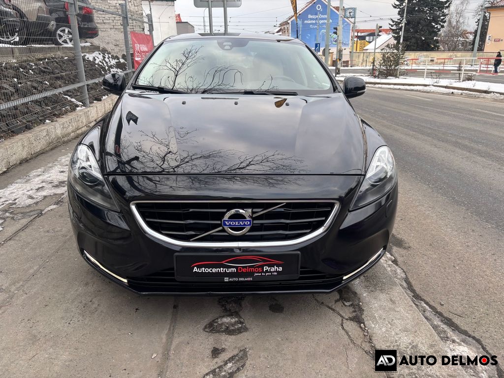 Volvo V40 D2/2016/AT