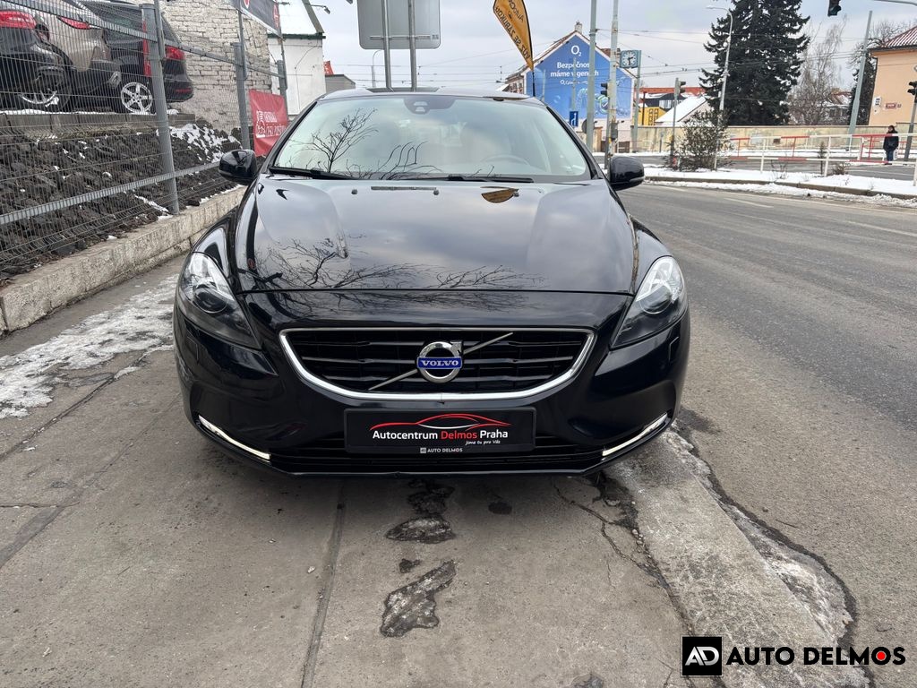 Volvo V40 D2/2016/AT