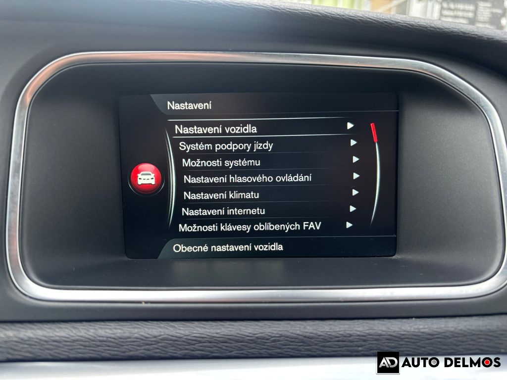 Volvo V40 D2/2016/AT