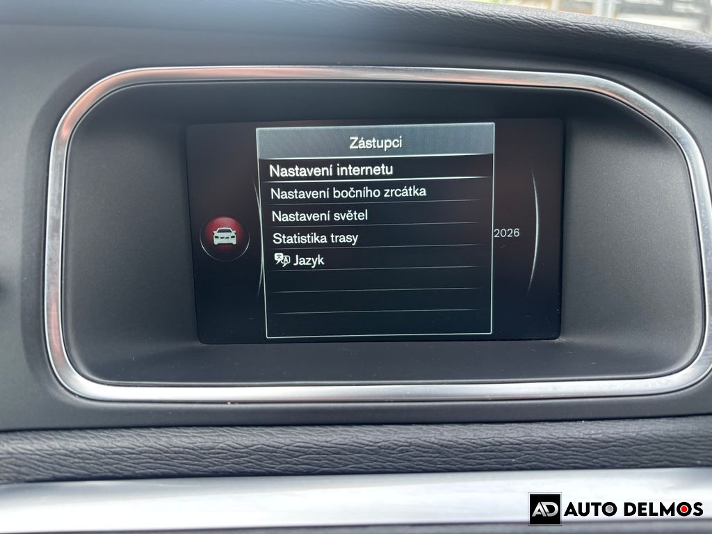 Volvo V40 D2/2016/AT