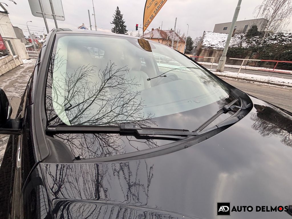 Volvo V40 D2/2016/AT