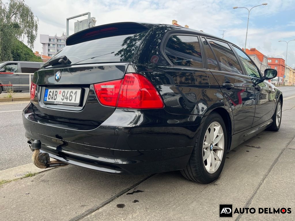 BMW 320 320d/2010/MAN6-2MAJ