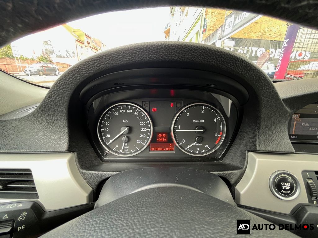 BMW 320 320d/2010/MAN6-2MAJ