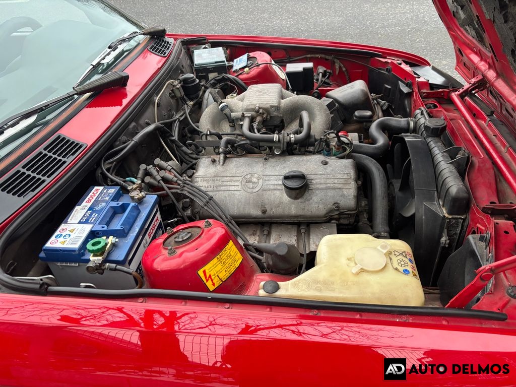 BMW 318 318i/1986/2MAJITEL-GARÁŽ