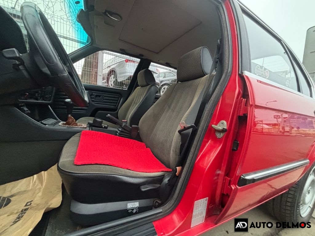 BMW 318 318i/1986/2MAJITEL-GARÁŽ