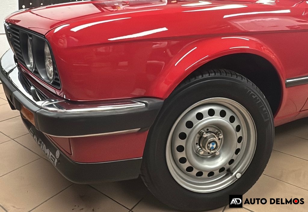 BMW 318 318i/1986/2MAJITEL-GARÁŽ
