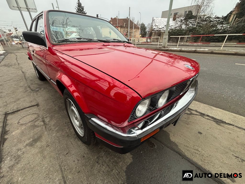 BMW 318 318i/1986/2MAJITEL-GARÁŽ