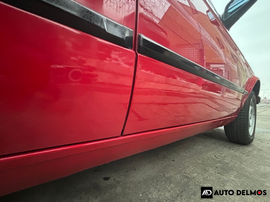 BMW 318 318i/1986/2MAJITEL-GARÁŽ