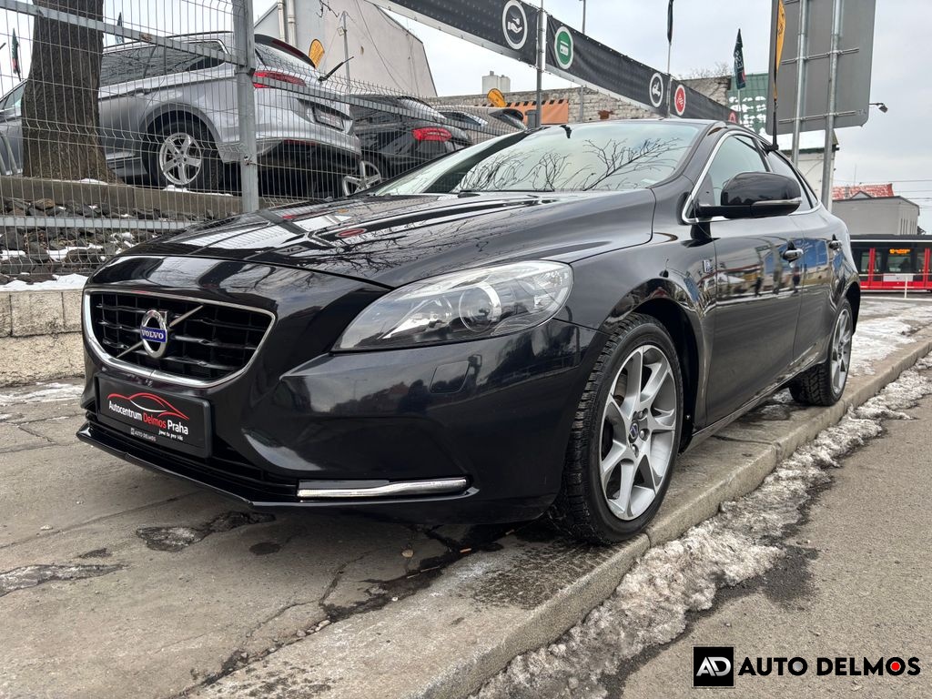 Volvo V40 D2/2016/AT