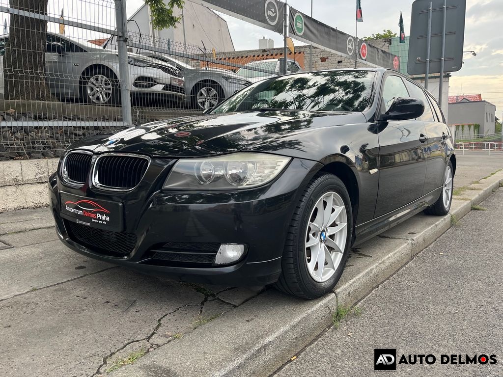 [WBAUX31060A701176] BMW 320 320d/2010/MAN6-2MAJ